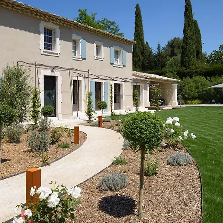 Le Vallon De Valrugues & Hotel Saint-Rémy-de-Provence