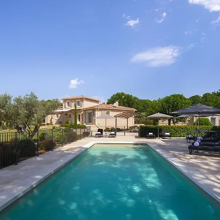 Le Vallon De Valrugues & Hotel
