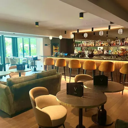 Le Vallon De Valrugues & Hotel 5*