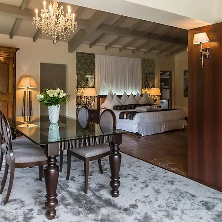 Le Vallon De Valrugues & Hotel 5*
