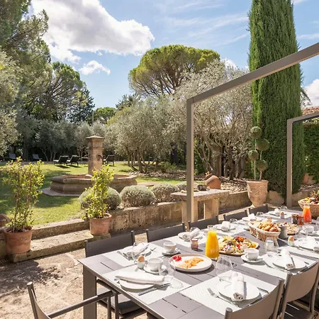 Le Vallon De Valrugues & Hotel